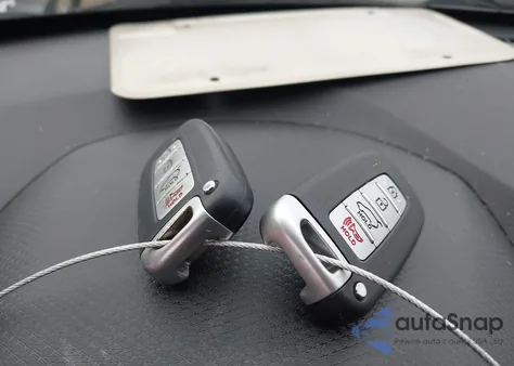 2013 Hyundai Veloster Turbo W/Black из США, поврежденный, VIN KMHTC6AE9DU149325